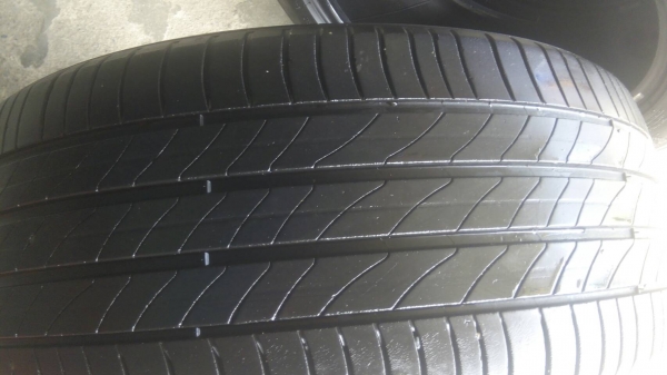 225/50R17 MICHELIN ชุด 4 เส้น tel.081-4273941 ไอดีไลน์ 0814273941 225/50R17 MICHELIN ชุด 4 เส้น tel.081-4273941 ไอดีไลน์ 0814273941