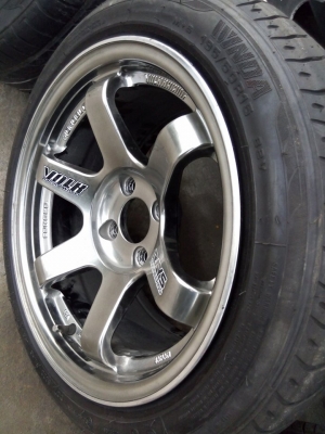 TE37 ขอบ 15 กว้าง 8 สีไฮเปอร์ พร้อมยาง 195 50 15 ปี 15 ดอกสด