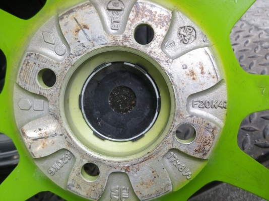 RF1 ขอบ 17 กว้าง 8.5 สภาพดี พร้อมยาง