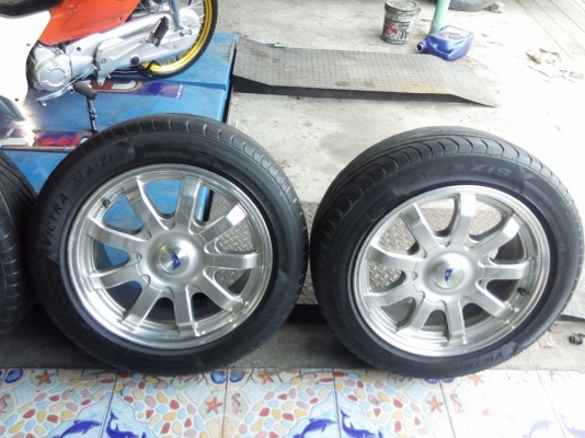 แม็กกระบะ ขอบ 17 กว้าง 8 พร้อมยางแม็กซิส