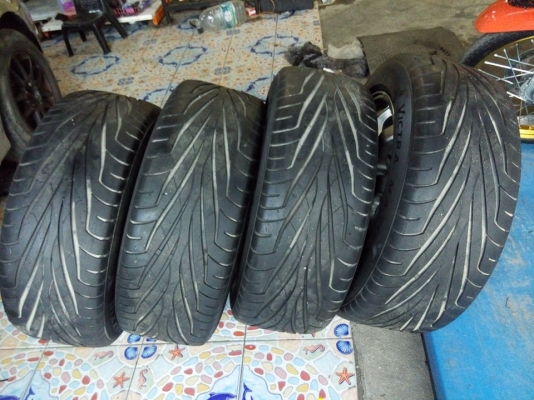 แม็กกระบะ ขอบ 17 กว้าง 8 พร้อมยางแม็กซิส