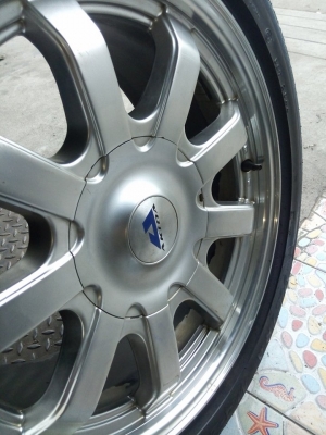 แม็กกระบะ ขอบ 17 กว้าง 8 พร้อมยางแม็กซิส