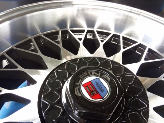 ของหายาก น่าสะสม คุณค่าที่คุณคู่ควร 17 กว้าง 7.5 ใส่รถ 4 รู 100 และ 114