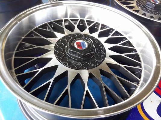 ของหายาก น่าสะสม คุณค่าที่คุณคู่ควร 17 กว้าง 7.5 ใส่รถ 4 รู 100 และ 114