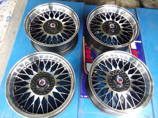 ของหายาก น่าสะสม คุณค่าที่คุณคู่ควร 17 กว้าง 7.5 ใส่รถ 4 รู 100 และ 114