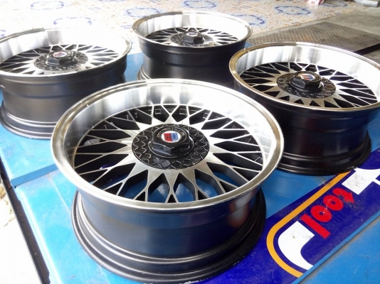 ของหายาก น่าสะสม คุณค่าที่คุณคู่ควร 17 กว้าง 7.5 ใส่รถ 4 รู 100 และ 114