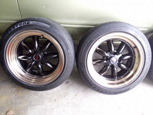 แม็กสวยยางดี สภาพพร้อมใช้ กล้วย 15 กว้าง 8 ออฟ 20 พร้อมยาง