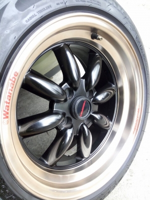 แม็กสวยยางดี สภาพพร้อมใช้ กล้วย 15 กว้าง 8 ออฟ 20 พร้อมยาง