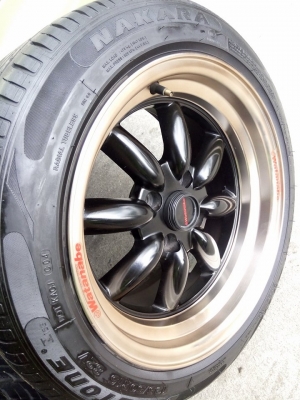 แม็กสวยยางดี สภาพพร้อมใช้ กล้วย 15 กว้าง 8 ออฟ 20 พร้อมยาง