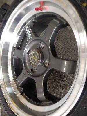 TE37 ขอบ 15 กว้าง 8 พร้อมยาง GT ดอกเต็มขนยางยังอยู่