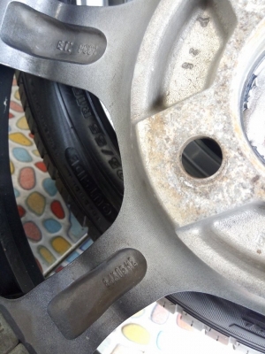 TE37 ขอบ 15 กว้าง 8 พร้อมยาง GT ดอกเต็มขนยางยังอยู่