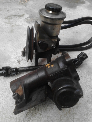 กระปุกพวงมาลัยเพาเวอร์พร้อมตัวปั่น(พี่ที่กำแพงเพชรรับไปดูแลแล้ว)