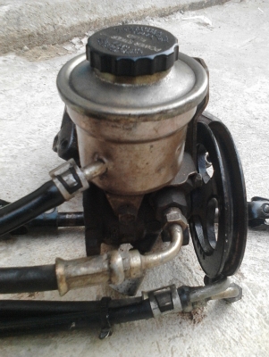 กระปุกพวงมาลัยเพาเวอร์พร้อมตัวปั่น(พี่ที่กำแพงเพชรรับไปดูแลแล้ว)