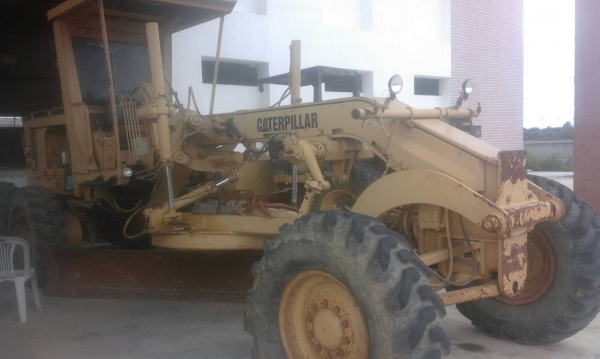 ขายรถเกรด 140G ไดเล็กเครื่อง 10Z ขายรถเกรด 140G ไดเล็กเครื่อง 10Z