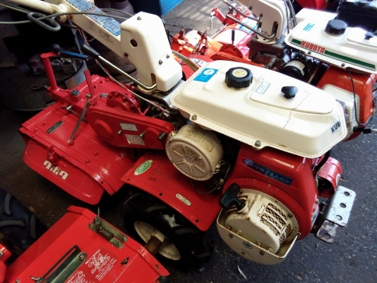 ขายรถพรวนดินคูโบต้า6.8 HP เบนซิลสาดออกข้างได้(รหัสสินค้า B-05)