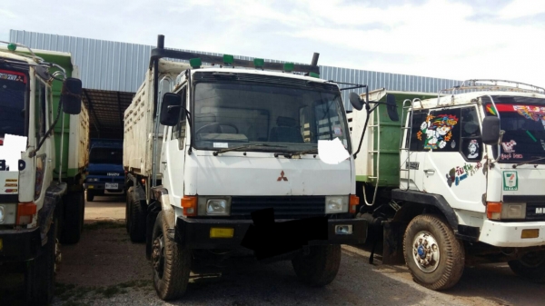 สิบล้อ มิตชู ไอ้หลง FN527 TD 220โบว้ เกียร์เดิม10สปีส ช่วงล่างเบรคใหญ่ พร้อมใช้ ทะเบียนพร้อมโอน