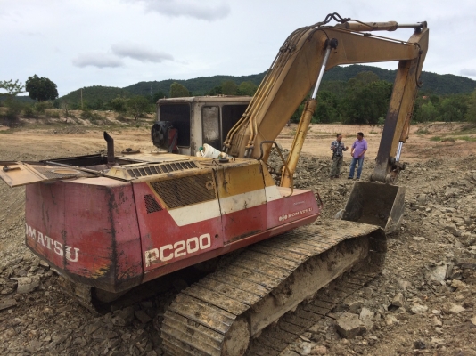 ขายkomatsu PC 200-5 ขายkomatsu PC 200-5