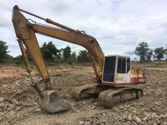 ขายkomatsu PC 200-5