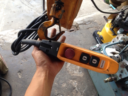 ขายรอกไฟฟ้า Kito 125kg. 380V made in Japan สภาพสวย วิ่งนิ่ม พร้อมใช้งาน ขายรอกไฟฟ้า Kito 125kg. 380V made in Japan สภาพสวย วิ่งนิ่ม พร้อมใช้งาน