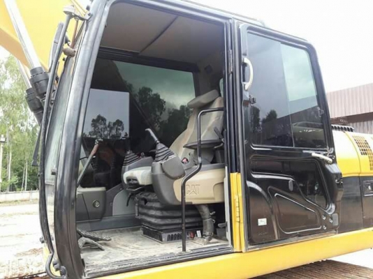 cat 320  d