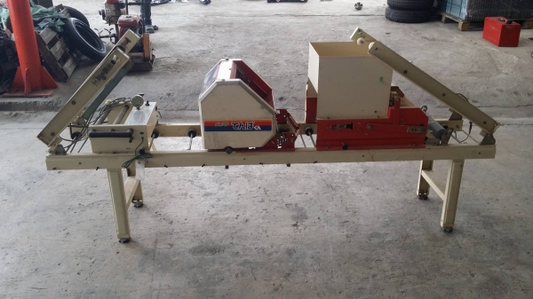 เครื่องโรยเมล็ด YANMAR รุ่น YPH302 เก่าญี่ปุ่น สภาพสวยพร้อมใช้งาน เครื่องโรยเมล็ด YANMAR รุ่น YPH302 เก่าญี่ปุ่น สภาพสวยพร้อมใช้งาน