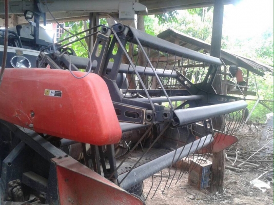 ขายรถเกี่ยว คูโบต้าDC70Gอุ้ม ปี55 ทำงานพันเก้าร้อย ชม. ช่วงล่างดี ขายรถเกี่ยว คูโบต้าDC70Gอุ้ม ปี55 ทำงานพันเก้าร้อย ชม. ช่วงล่างดี