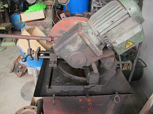 ขายเลื่อยตัดเหล็ก ปรับองศาได้พร้อมปั๊มดูดน้ำ ไฟ3เฟส380โวล์ท พร้อมใช้งาน ขายเลื่อยตัดเหล็ก ปรับองศาได้พร้อมปั๊มดูดน้ำ ไฟ3เฟส380โวล์ท พร้อมใช้งาน