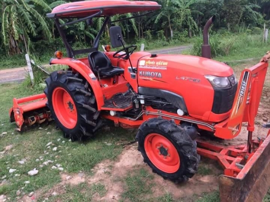 ขายรถไถ KUBOTA L4708 รถสวยสภาพดีมาก ใช้งาน806ชั่วโมง อุปกรณ์ครบ ดันหน้า ผานหลัง โรตารี่ สภาพพร้อมใช้งาน เอกสารพร้อมโอน ราคา450,000 สนใจโทร 090-8588220คุณนะ 093-3258446คุณบิว หรือเข้าดูสินค้าอื่นๆได้ที่ www.narong2truck.com หรือ www.truck.in.th/498 หรือเพจ