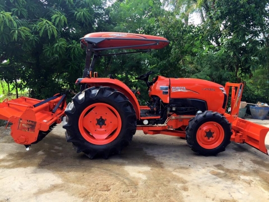 ขายรถไถคูโบต้า L4708SP สภาพนางฟ้า ใช้งาน 447 ชม. ขายพร้อมชุดอุปกรณ์ ราคา 498,000 บาท สนใจโทร 081-9136451 หรือ ขอดูรูปผ่านทาง line:bow6451 ค่ะ มีบริการจัดส่งฟรทั่วไทยค่ะ ขายรถไถคูโบต้า L4708SP สภาพนางฟ้า ใช้งาน 447 ชม. ขายพร้อมชุดอุปกรณ์ ราคา 498,000 บาท สนใจโทร 081-9136451 หรือ ขอดูรูปผ่านทาง line:bow6451 ค่ะ มีบริการจัดส่งฟรทั่วไทยค่ะ