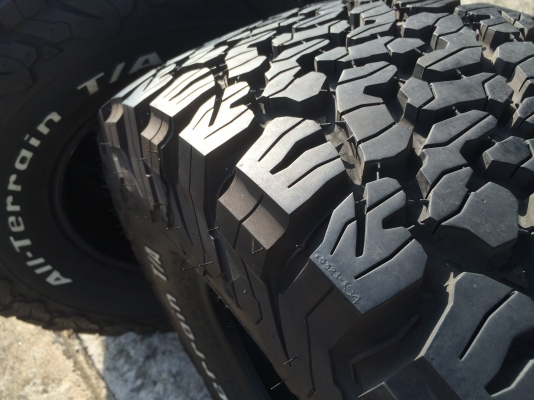 มือ2 BF Goodrich All-Terrain KO2 265 75 r16 ปี16
