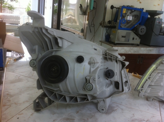 ขายไฟหน้ารถ ออนิว ดีแม็ค ถอดป้ายแดงสภาพไม่มีที่ติครับ