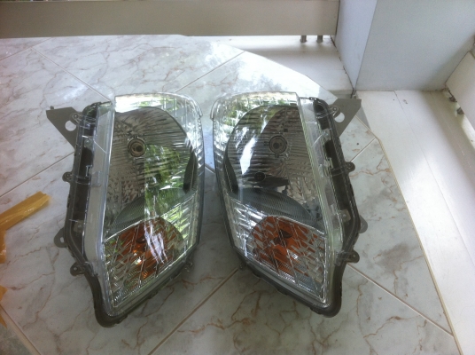 ขายไฟหน้ารถ ออนิว ดีแม็ค ถอดป้ายแดงสภาพไม่มีที่ติครับ