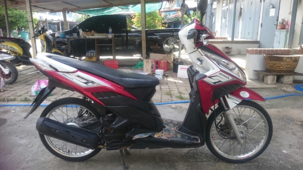 honda click i เครื่องเดิมๆ พร้อมใช้งาน