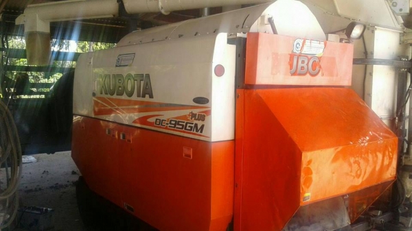 ขายรถเกี่ยวข้าว KUBOTA DC95GM ปี57 ใช้งาน1160ชั่วโมง รถสวยสภาพดีมาก เอกสารพร้อมโอน ราคา690,000 สนใจโทร 090-8588220คุณนะ 093-3258446คุณบิว หรือเข้าดูสินค้าอื่นๆได้ที่ www.narong2truck.com หรือ www.truck.in.th/498 หรือเพจFacebook ณรงค์ ซื้อขายรถมือสอง (เว็บ
