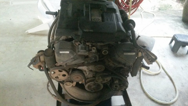 ขายเครื่องพร้อมเกียร 1UZ