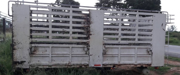 ขาย กระบะล่องสามมิตรไม่ดั้ม