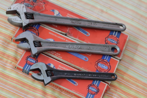 ขายชุดประแจเลื่อน Elora