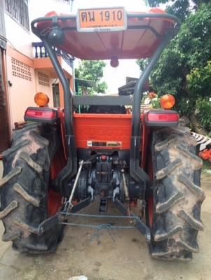 ขายkubota47แรง อุปกรณ์ครบชุด3ชิ้นใบดันหน้า ผาน6 จอบหมุนโรตารี่182 รถสวยพร้อมใช้งานทะเบียนพร้อมโอน