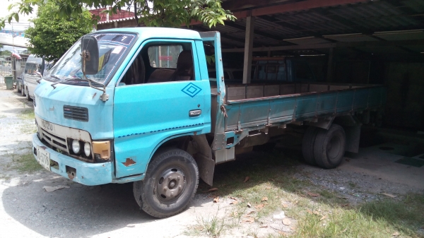 หกล้อ isuzu