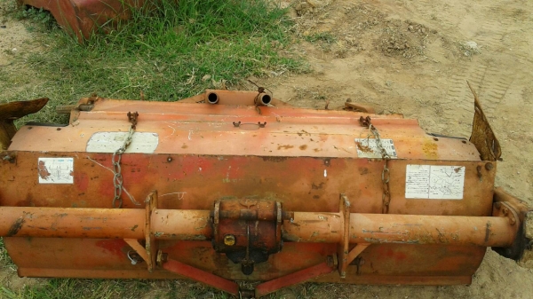 ขาย โรตารี ตีดิน พรวนดิน สำหรับติดรถไถนา เก่าญี่ปุ่น ยาว 1.55 เมตร ครับ