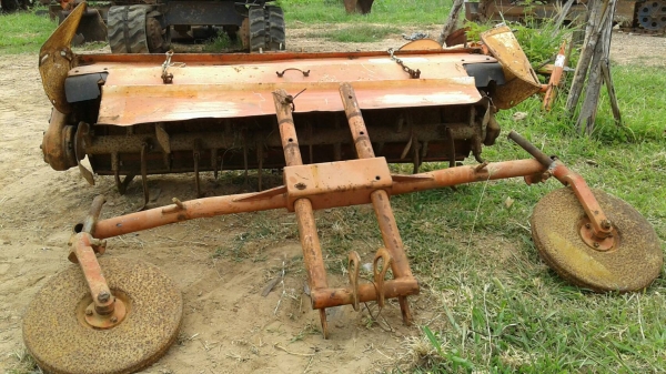 ขาย โรตารี ตีดิน พรวนดิน สำหรับติดรถไถนา เก่าญี่ปุ่น ยาว 1.55 เมตร ครับ