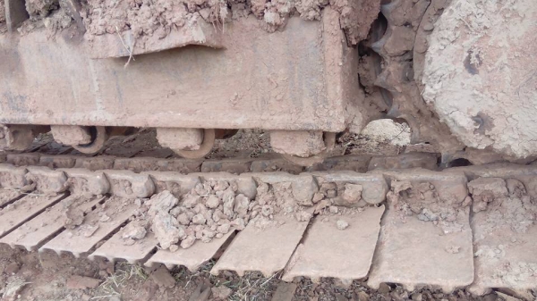 **465,000 บ.ต่อรอง/// แบคโฮ HITACHI EX200-3 ไฟฟ้าครบ เอวขยับ เครื่อง+ปั้ม ดี บูมอาร์มดี ช่วงงล่าง70\% ตามสภาพ ใช้งาน ทำงานอยู่ ใบสัญญาซื้อขาย **ขาย HITACHI EX-200 รุ่น3 แบคโฮ สภาดี ราคาเบา ไม่มีเล่ม มีสัญญาซื้อขาย ขายตามสภาพ  HYD.EXCAVATOR HITACHI EX200-3