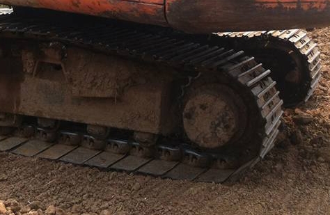 **465,000 บ.ต่อรอง/// แบคโฮ HITACHI EX200-3 ไฟฟ้าครบ เอวขยับ เครื่อง+ปั้ม ดี บูมอาร์มดี ช่วงงล่าง70\% ตามสภาพ ใช้งาน ทำงานอยู่ ใบสัญญาซื้อขาย **ขาย HITACHI EX-200 รุ่น3 แบคโฮ สภาดี ราคาเบา ไม่มีเล่ม มีสัญญาซื้อขาย ขายตามสภาพ  HYD.EXCAVATOR HITACHI EX200-3