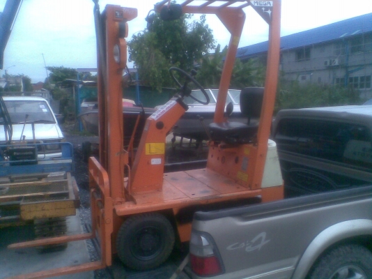 ขายโฟลร์คลิฟท์ไฟฟ้า