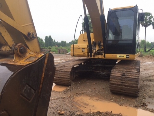 ขายด่วน!!! CAT320D