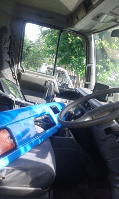 ขายหัวเก๋งรถบรรทุก 6 ล้อกลาง ยี่ห้อ HINO รุ่น FC หัวกว้าง 195 เซนติเมตร ราคา 85,000 บาท