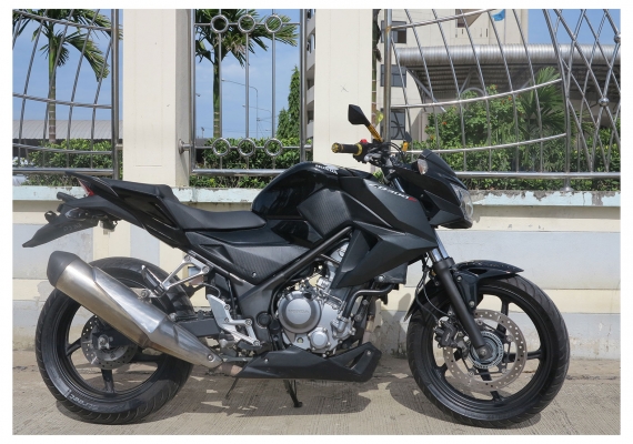 Honda CB300F รถมือเดียว ทะเบียนพร้อมโอน ไม่ขาดต่อ