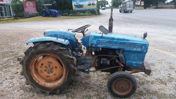 รถไถ Hinomoto 18 แรง รถบ้าน ขายตามสภาพ รถเปล่า นะครับ รถไถ Hinomoto 18 แรง รถบ้าน ขายตามสภาพ รถเปล่า นะครับ