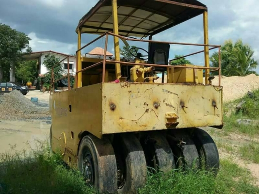 รถบด SAKAI TS9 รถบด SAKAI TS9