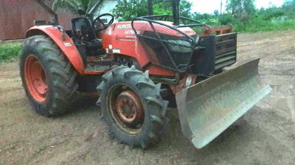 KUBOTA M7040